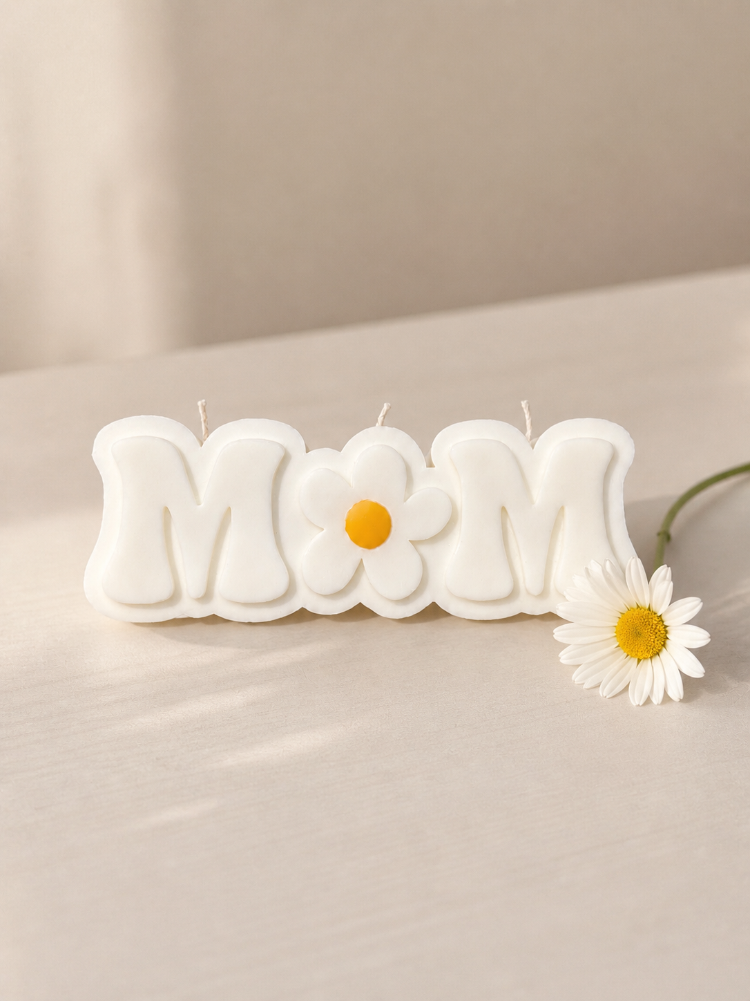 "MOM" αρωματικό κερί λευκό